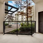 Tranquil 2Br I Pool I Gym I Parking I Workspace