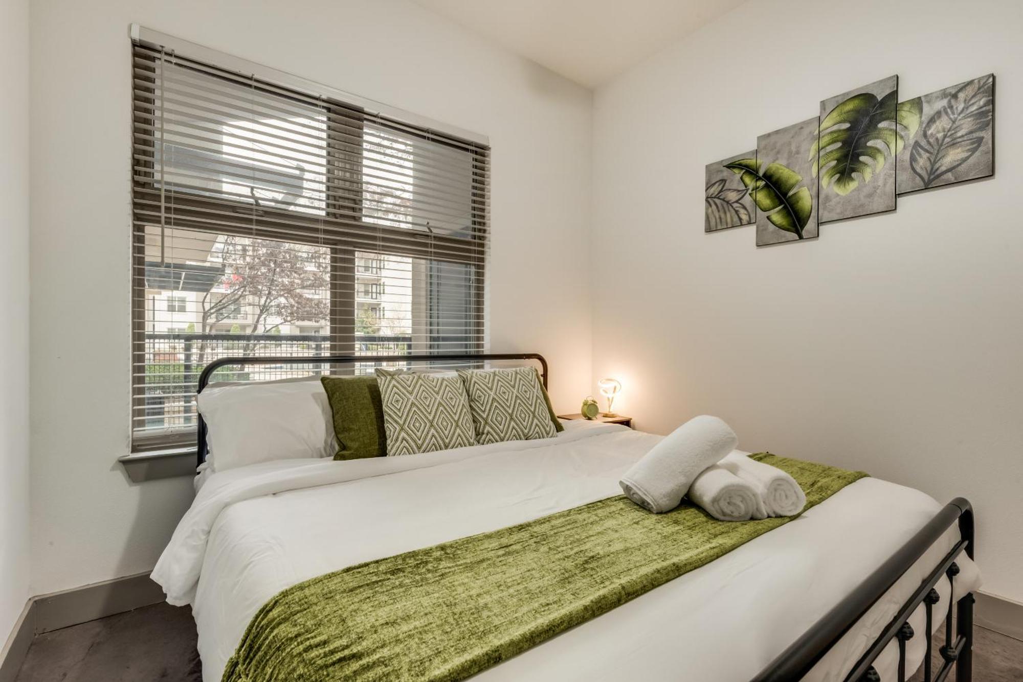 Tranquil 2br I Pool I Gym I Parking I Workspace