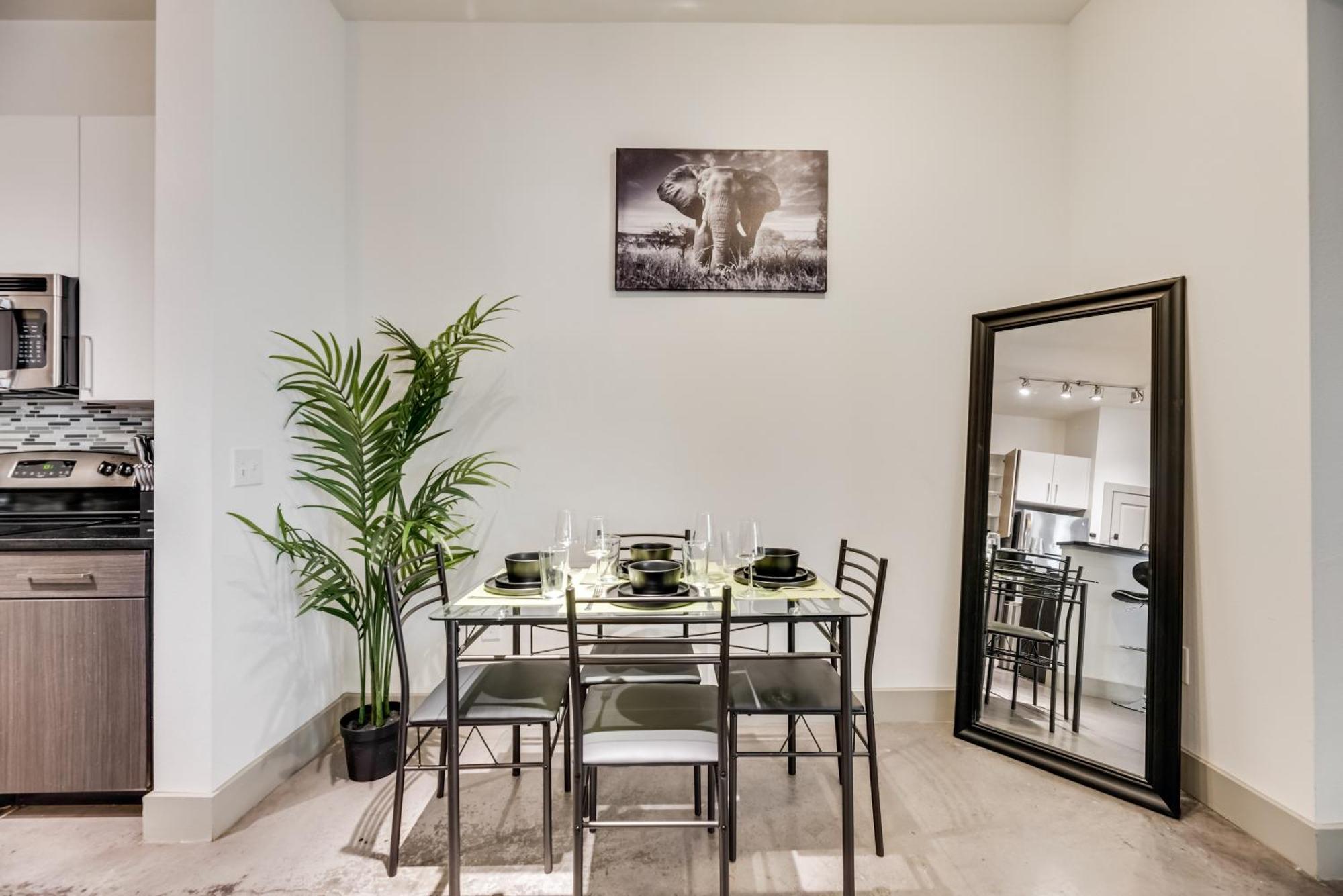Apartamento Tranquil 2br I Pool I Gym I Parking I Workspace