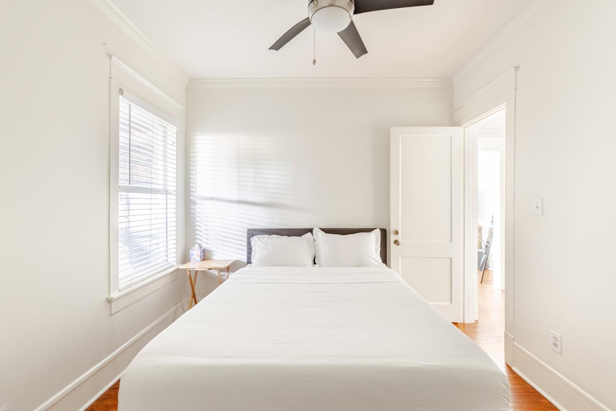 Charming 4br Duplex In Oak Lawn Private Backyard Casa de férias Dallas