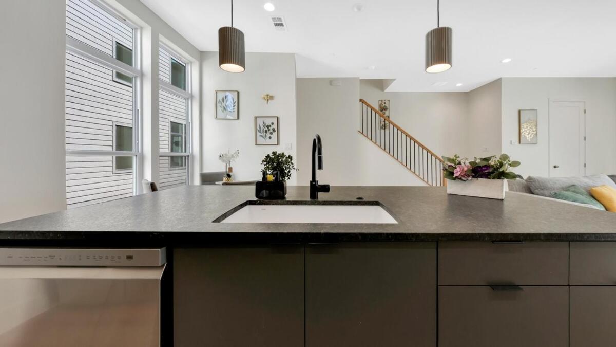 Uptown Escape L Stylish Near Downtown Holiday home Dallas
