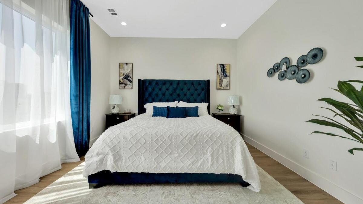 Uptown Escape L Stylish Near Downtown * Dallas