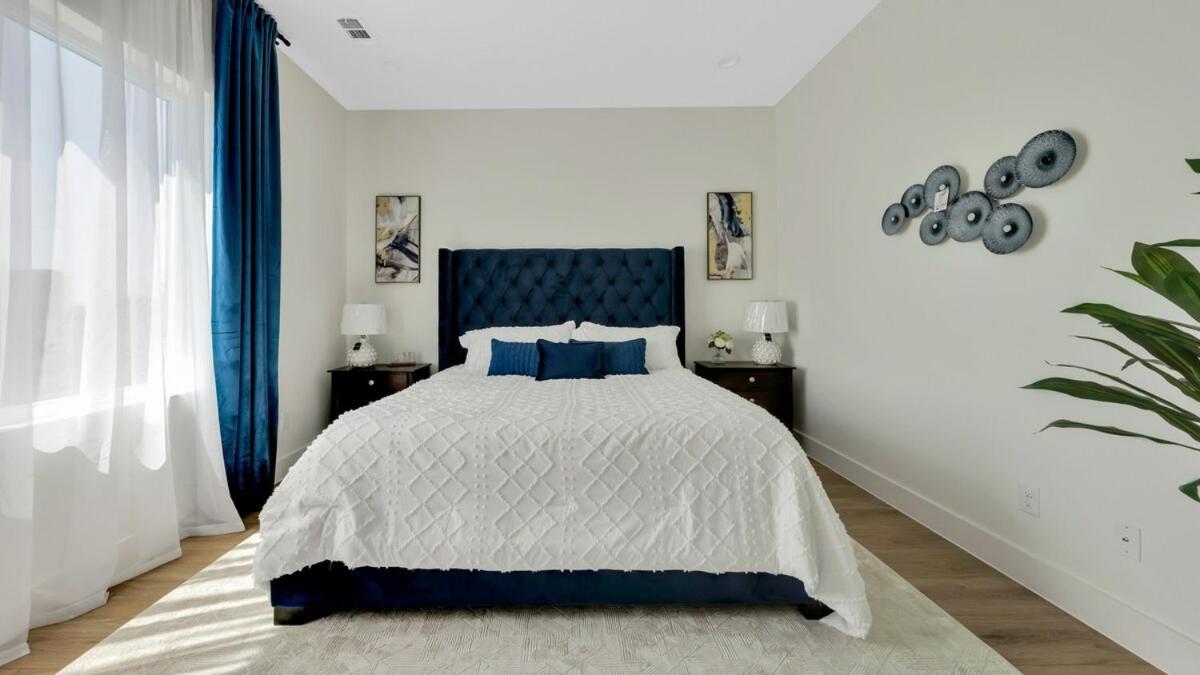 Holiday home Uptown Escape L Stylish Near Downtown *