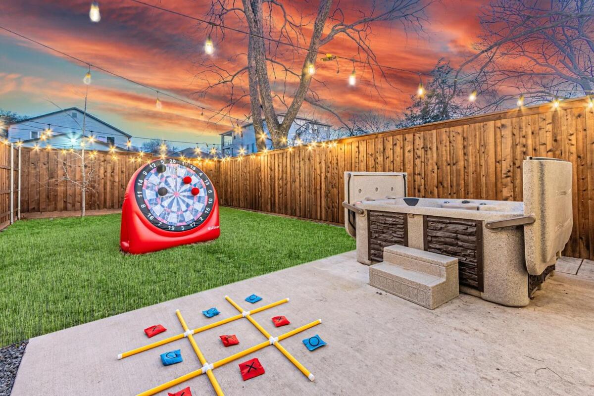 Holiday home Oak Lawn Luxe Stay- Hot Tub, Arcades, Pool Table & *