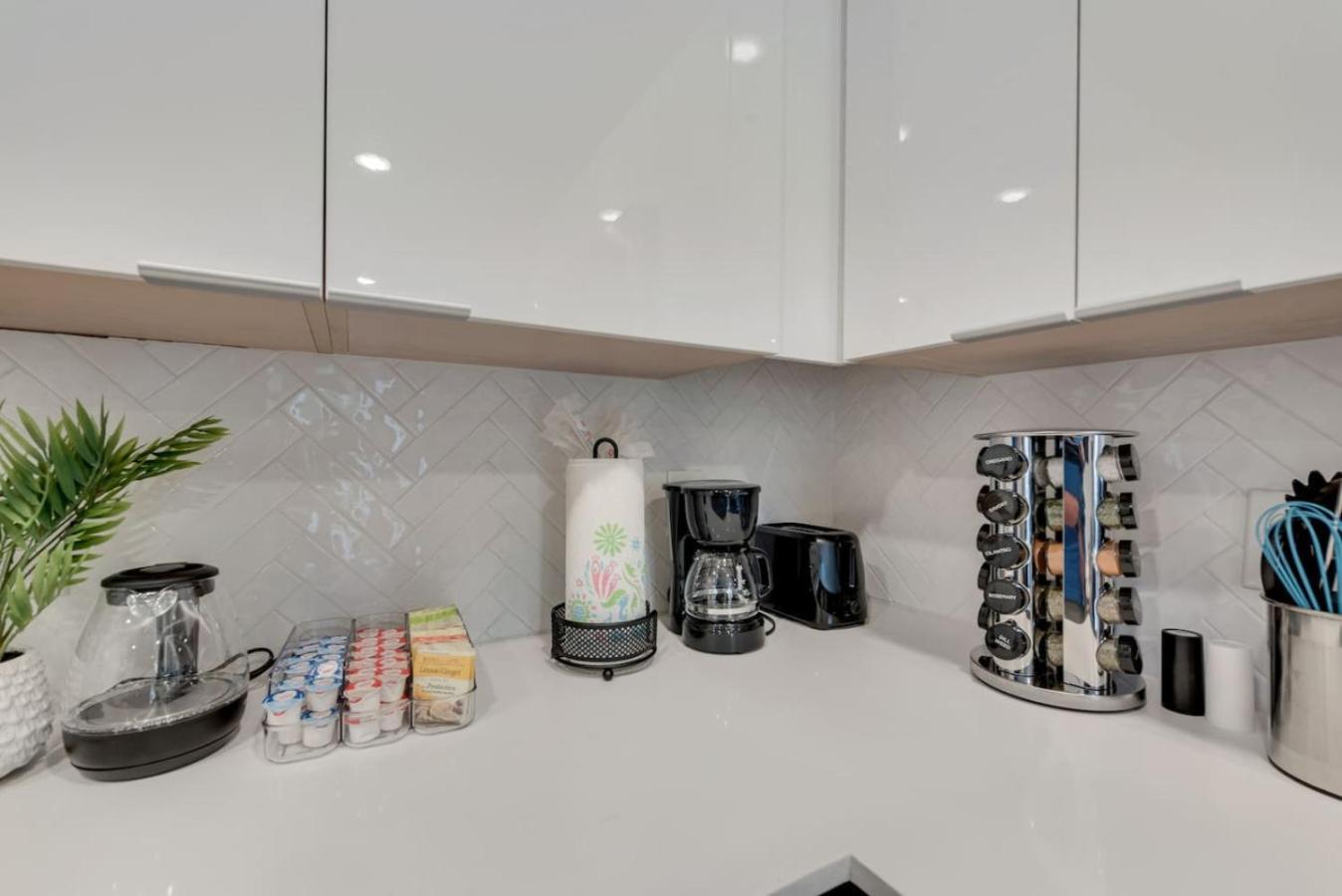 New! Modern Comfort 5 Min From Downtown & Deep Ellum Dallas