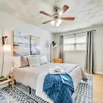 Urban Relaxation 2 Bedroom Apartment