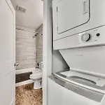Lovely Dallas Flat Near Downtown