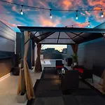 Cozysuites Uptown 3Br King Beds Skyline View