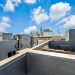 Cozysuites Uptown 3Br King Beds Skyline View