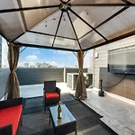 Cozysuites Uptown 3Br King Beds Skyline View