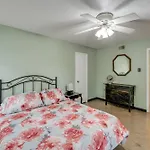 Dallas Condo Walk To Katy Trail, Dining And Shops