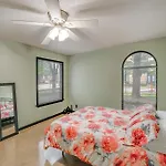 Dallas Condo Walk To Katy Trail, Dining And Shops
