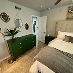 Downtown Dallas Luxe Retreat 1Bd