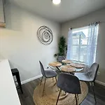 The Beacon Suite 1Bd Apt