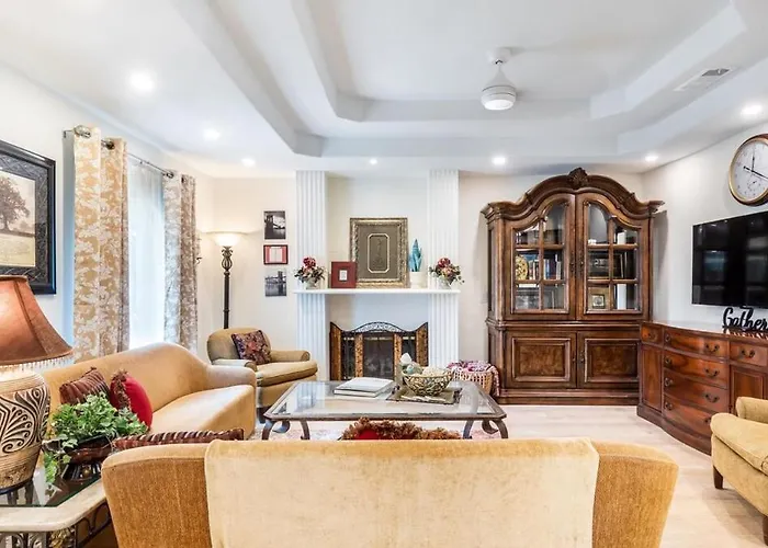 Dallas Flair House Midway-Hollow, Uptown Close By