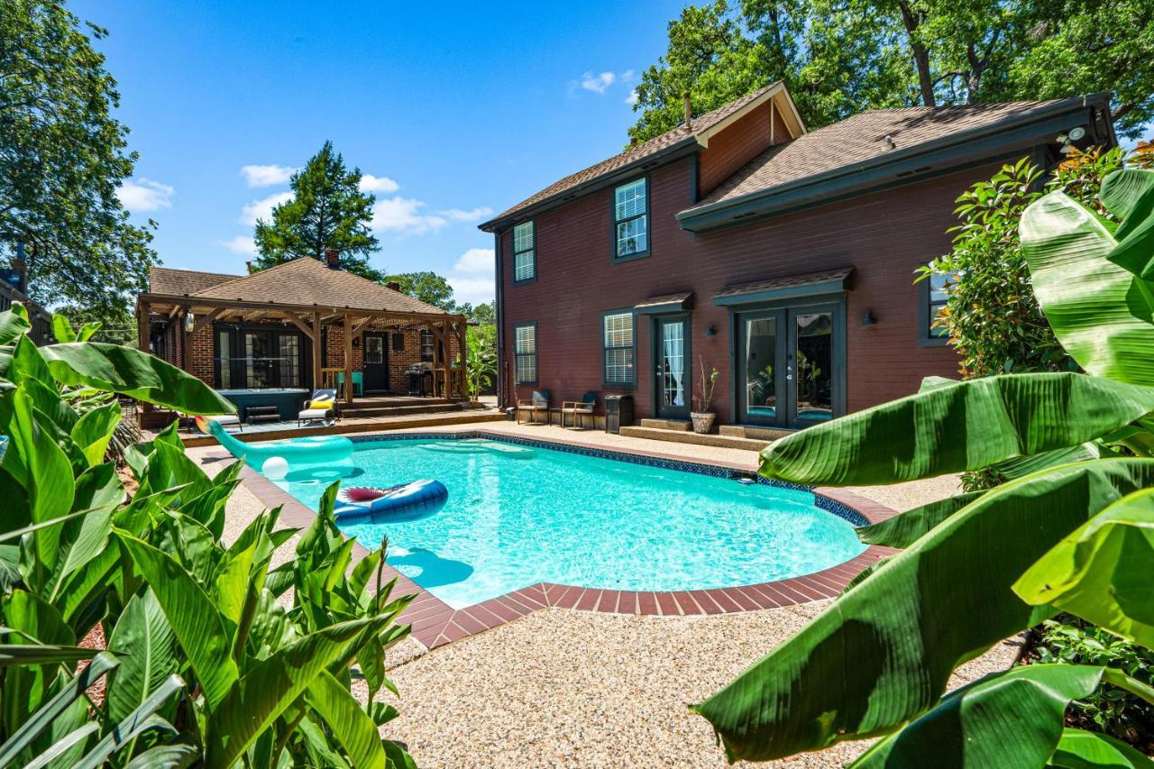 Casa de hóspedes Oak Lawn Oasis W/ Private Pool, Hot Tub *