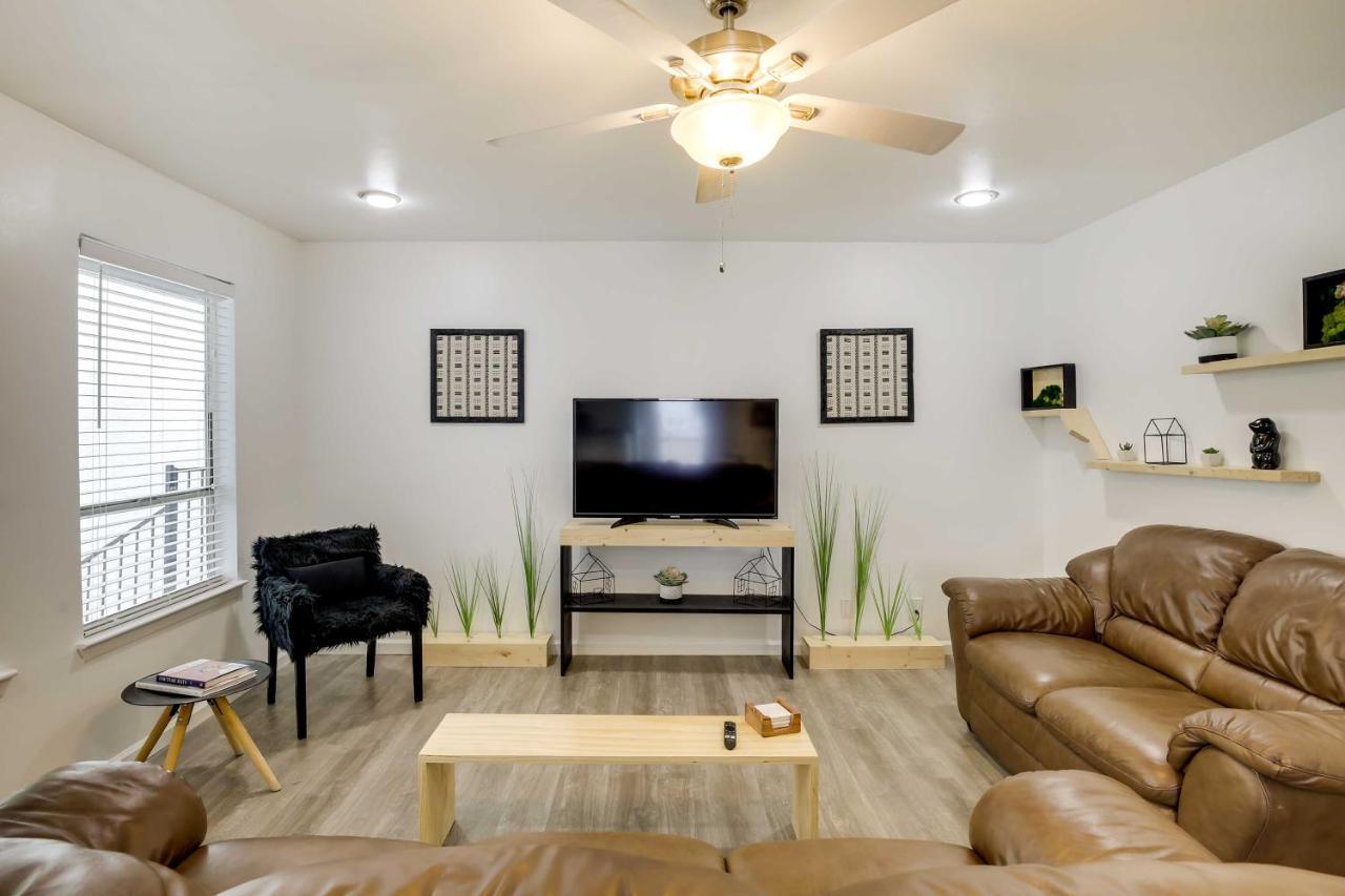 Serene With Pool - Walkable Location! Apartment *