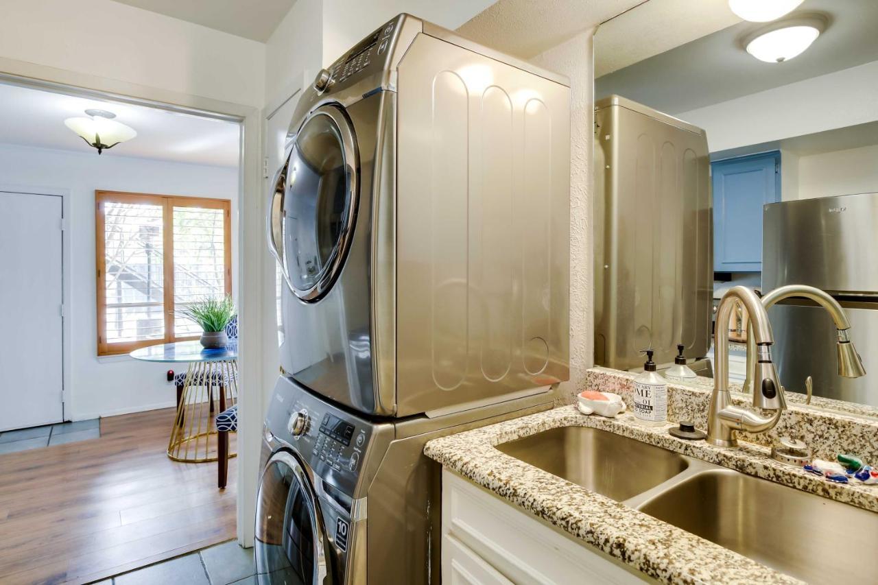 Stylish Knox Henderson With Community Pool! Apartment *