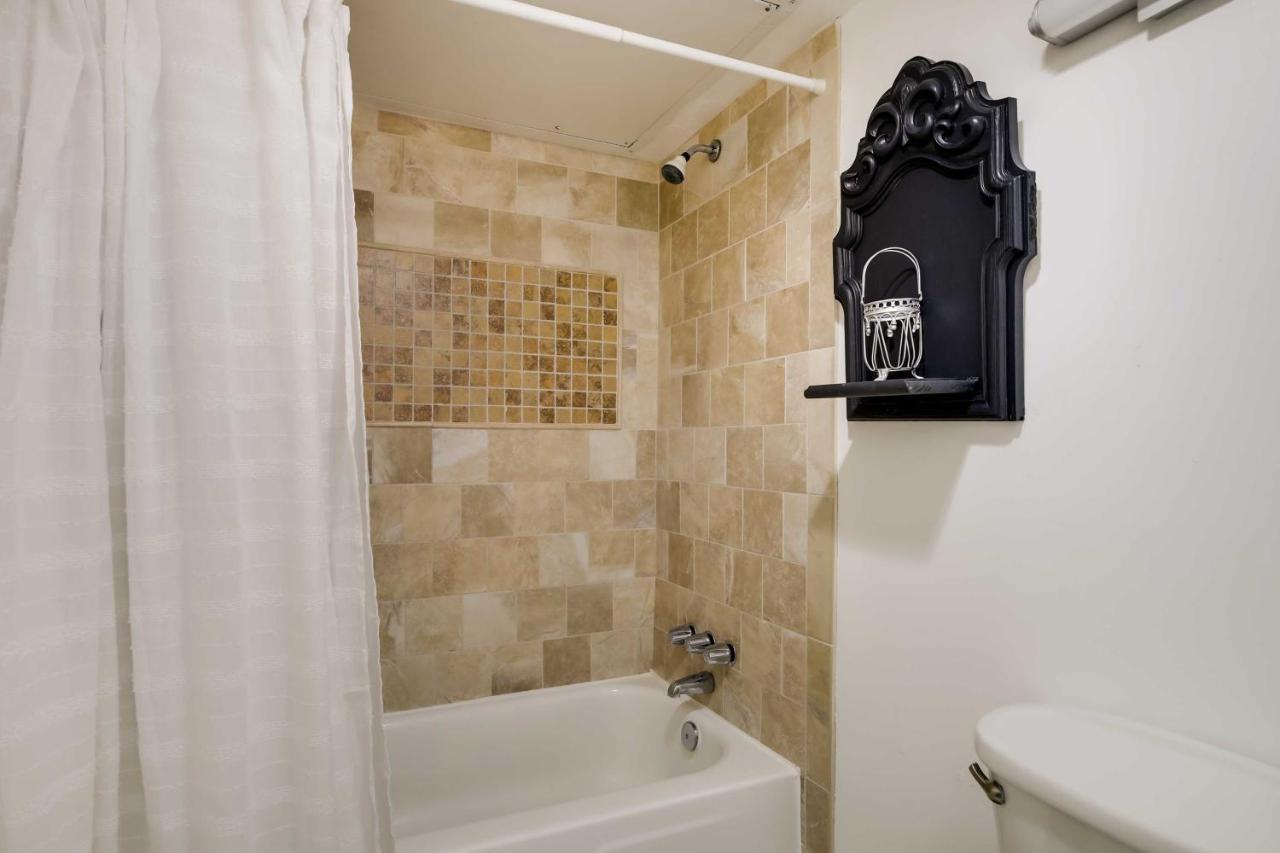 Chic With Pool, Walk To Knox Street! Apartment Dallas
