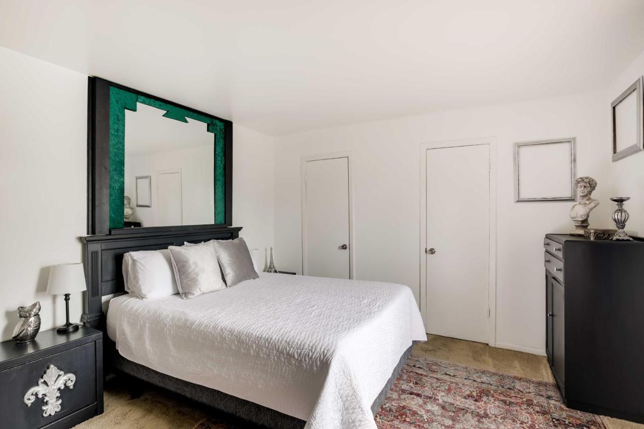 Apartment Chic With Pool, Walk To Knox Street!