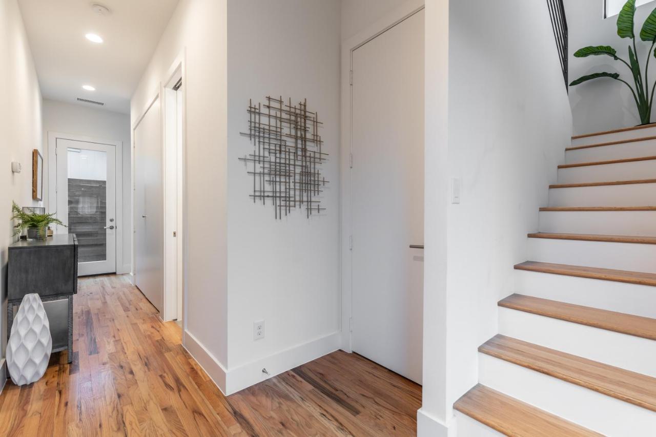 Holiday home Stylish & Perfectly Located Luxury 2-bed Townhome *