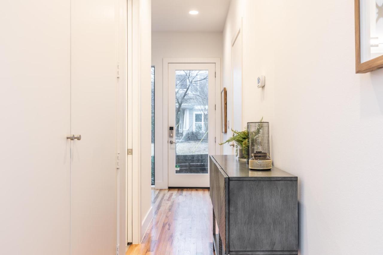 Holiday home Stylish & Perfectly Located Luxury 2-bed Townhome *