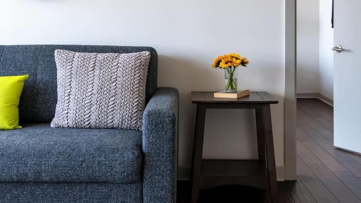 23rd Fl Bold Cozysuites With Pool, Gym Apartment
