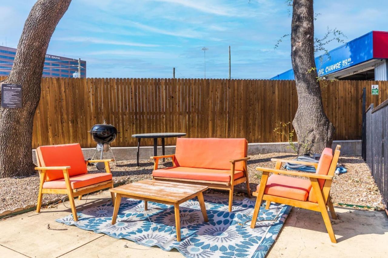 Urban In North One Bedroom Dallas