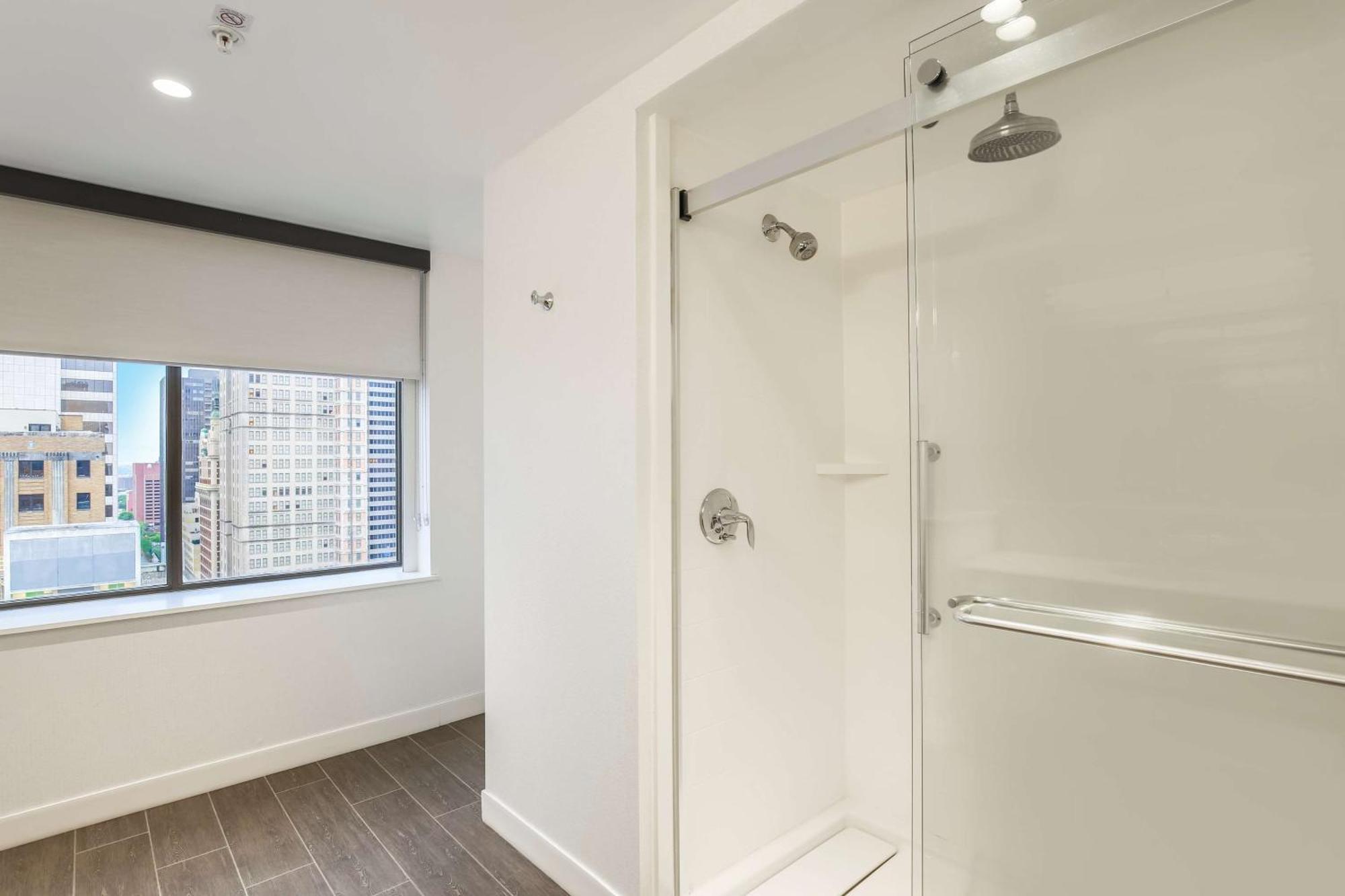 Hampton & Downtown 3* Dallas