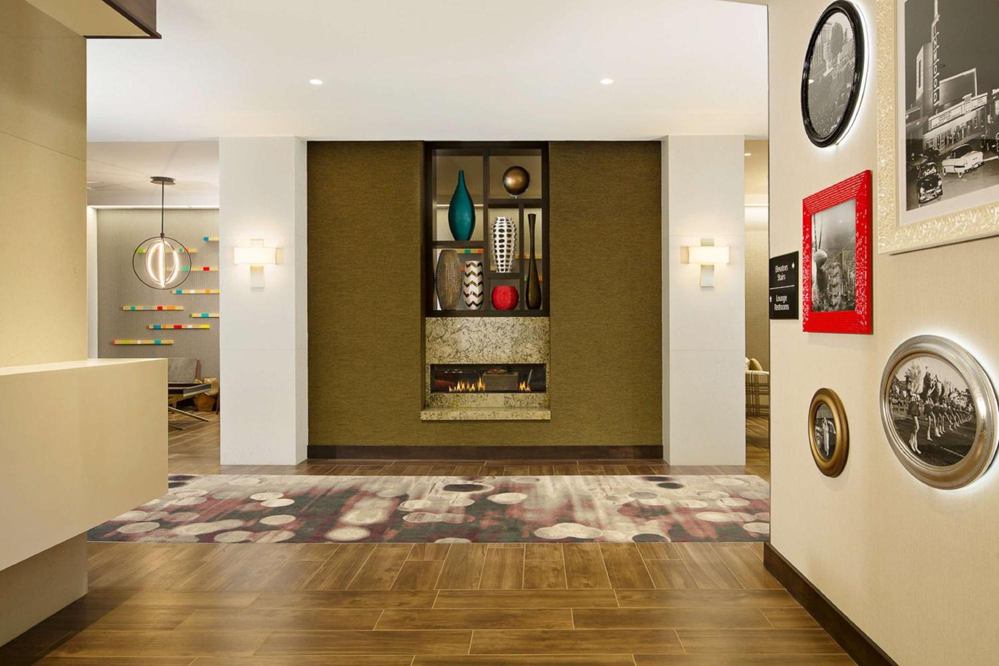 Hampton & Downtown Hotel Dallas