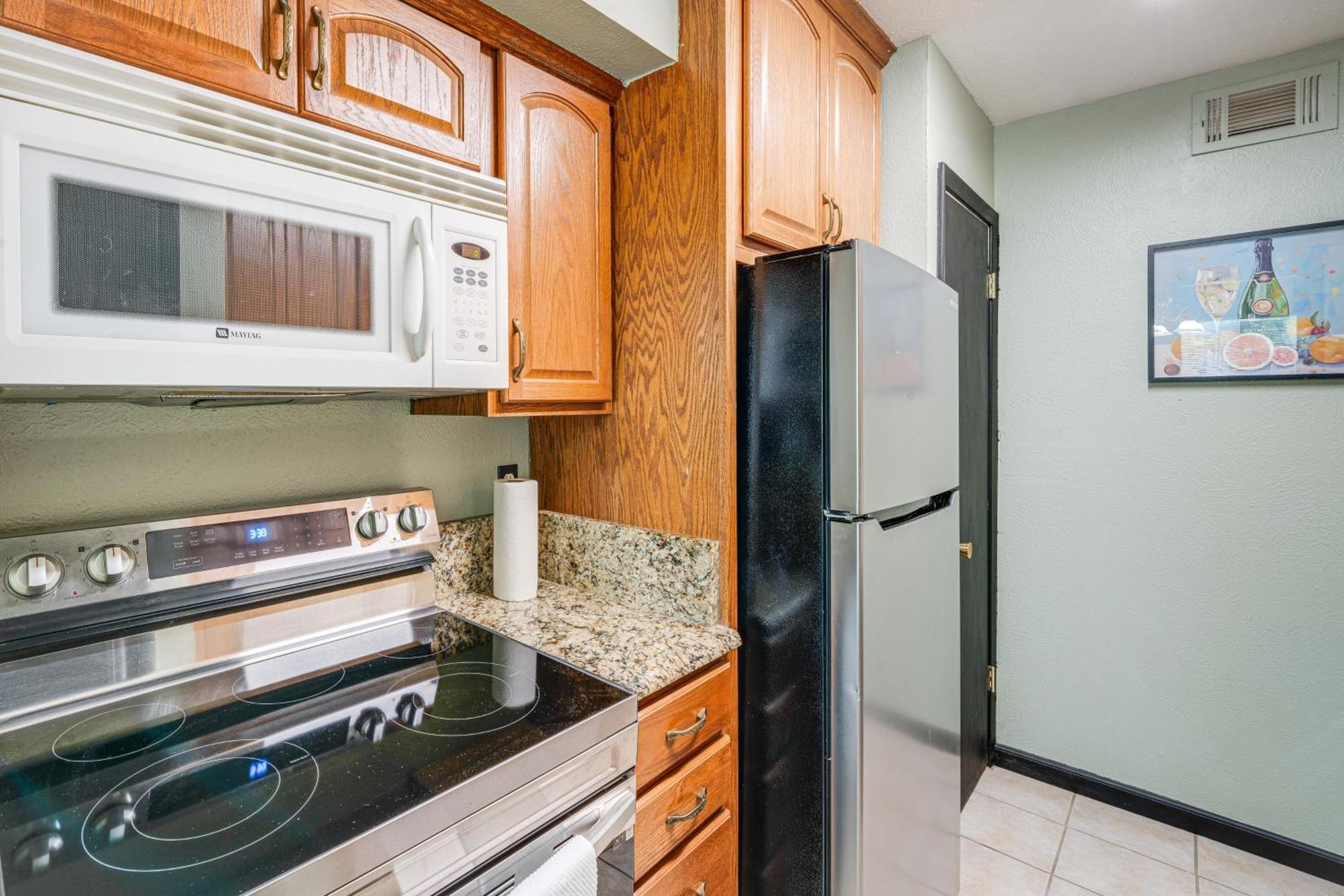 Walk To Katy Trail, Dining And Shops Apartment