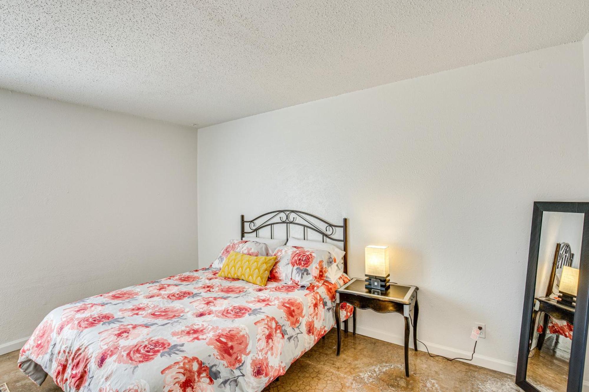 Apartamento In Walkable Knox Street District! *