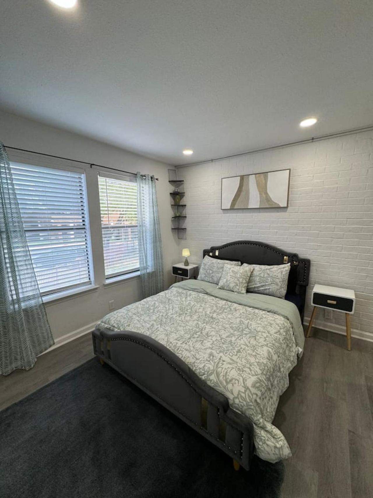 Dt L Luxe Urban Escape L 2bd *