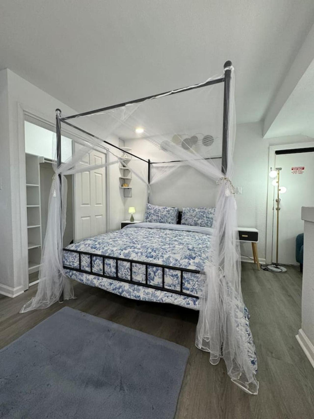 Dt L Luxe Urban Escape L 2bd Dallas