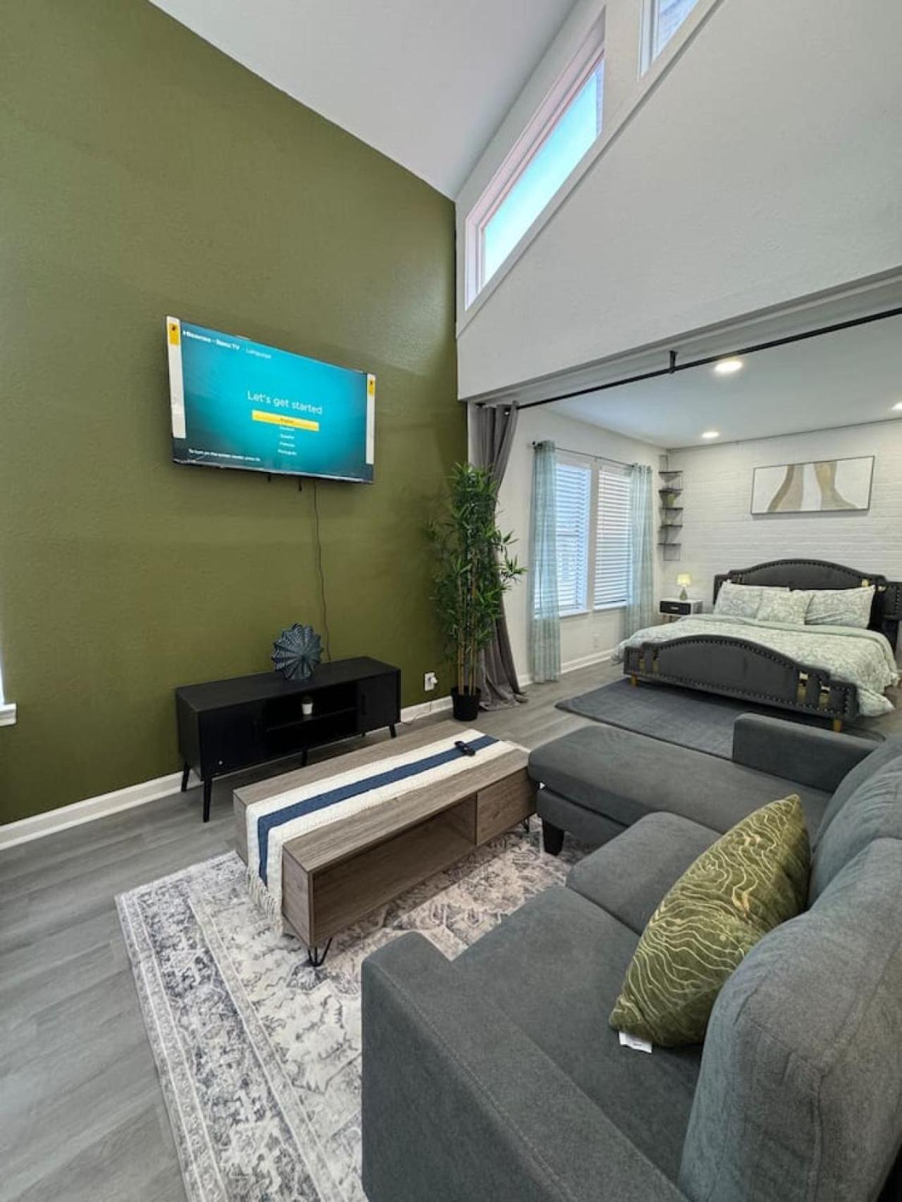 Dt L Luxe Urban Escape L 2bd *