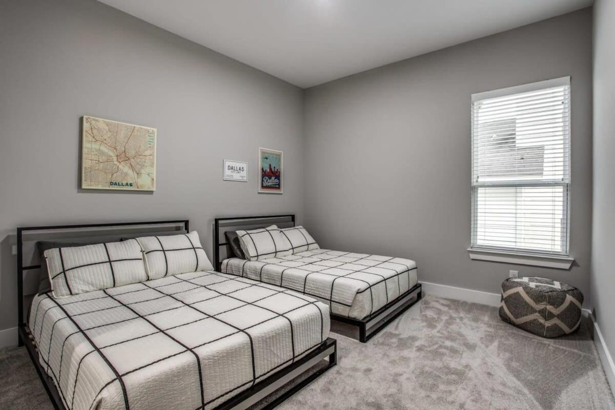 4 Bd Victory Gardens Estate - Mins To Sites Holiday home Dallas