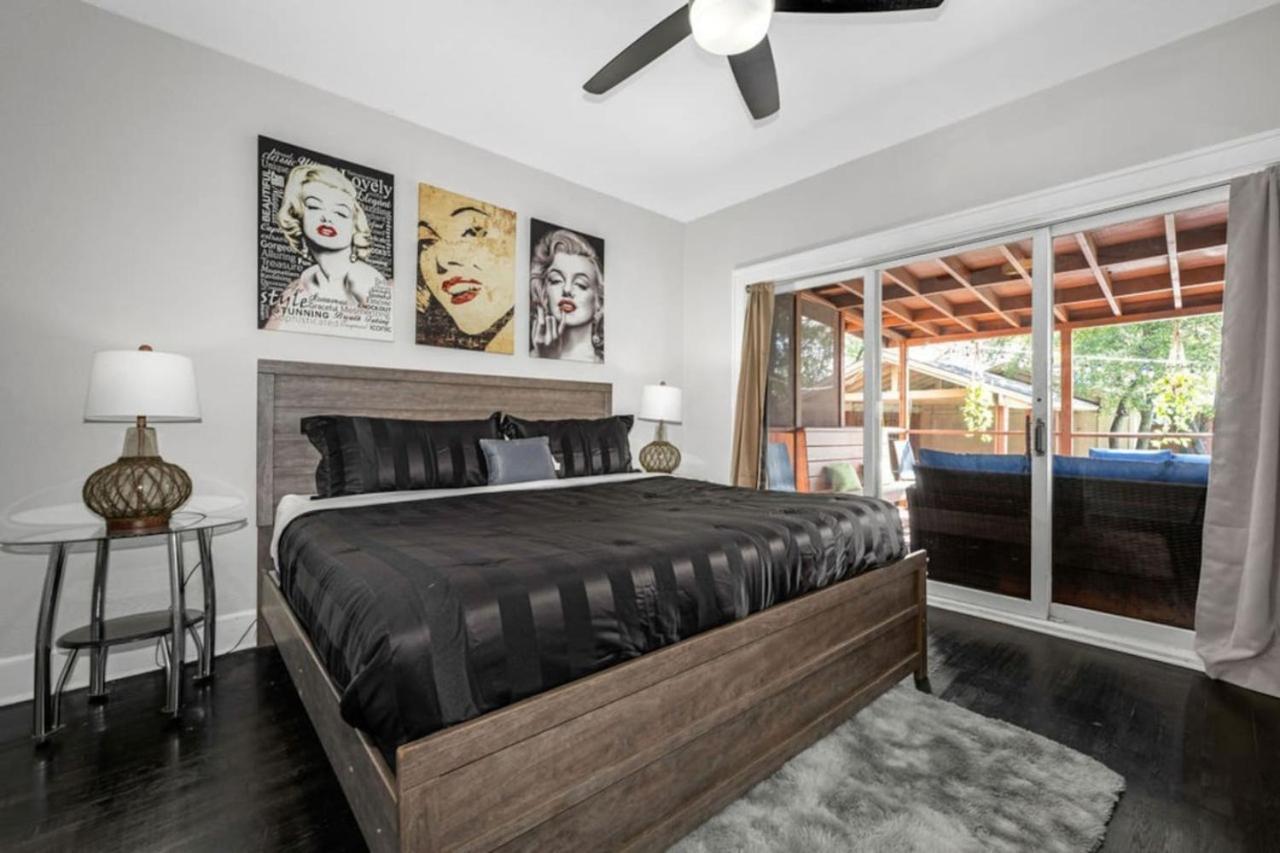Brand New. The Oak Lawn Glam House. Pool. Backyard Oasis.
