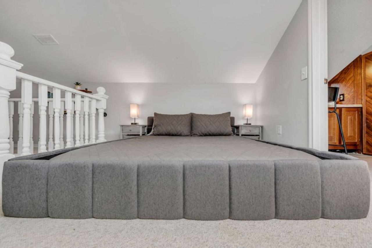 New The Safari House. Two Primary King Bedrooms And Pool * Dallas