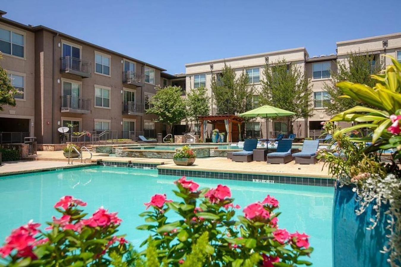 Landing At North - 1 Bedroom In Valley Ranch *