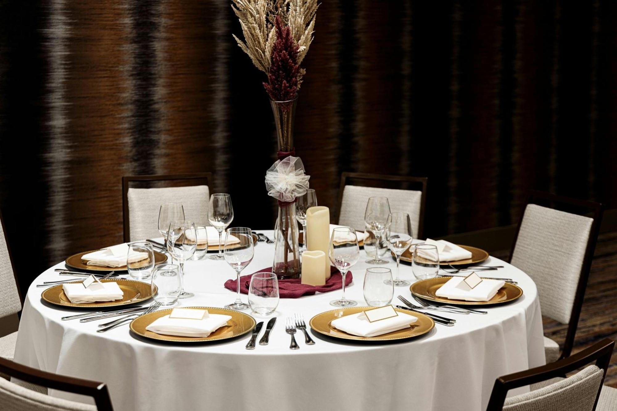 Courtyard By Marriott Downtown/reunion District
