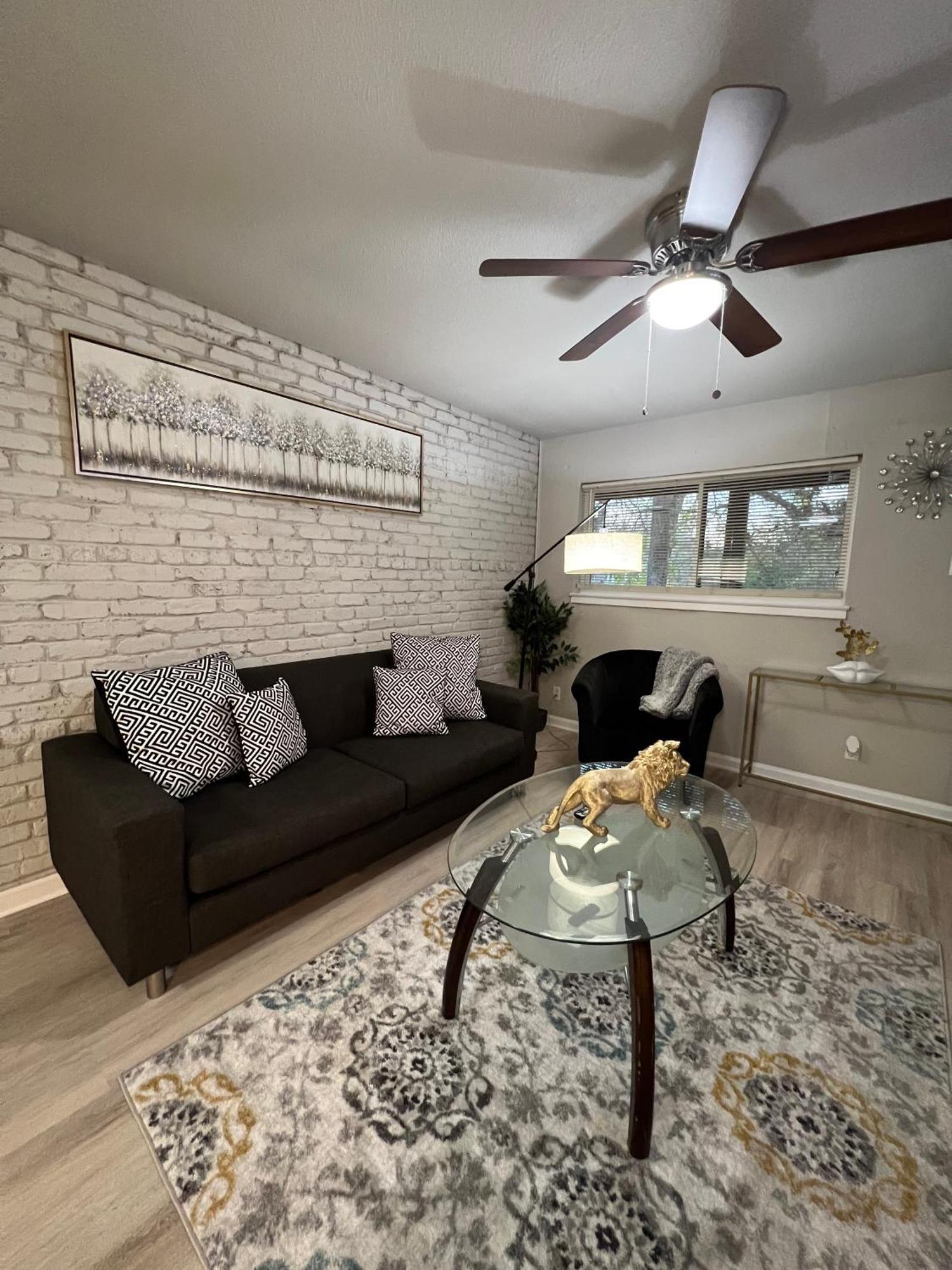Pulse Place 1bd Dallas