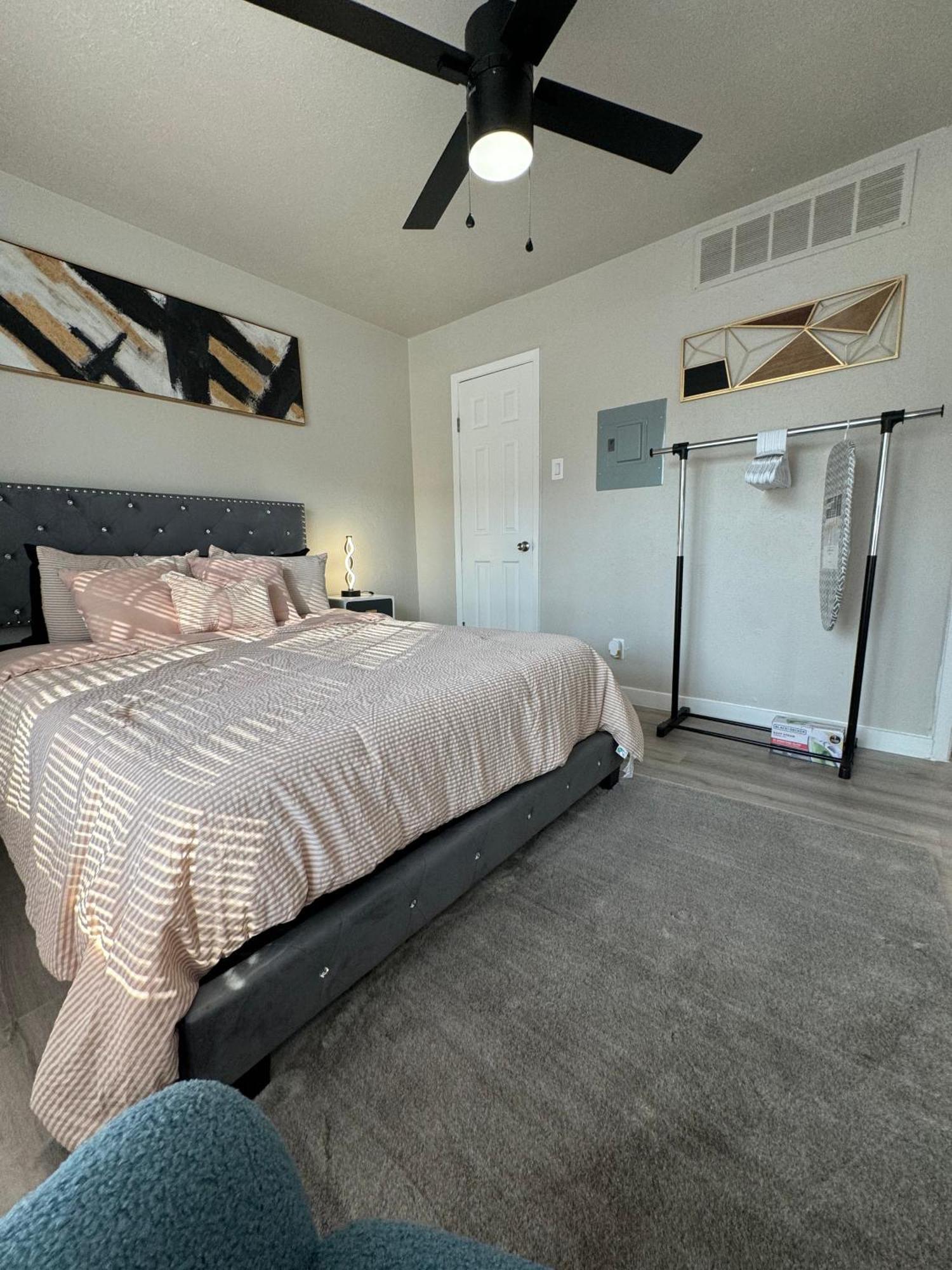 Apartment Downtown Lux Abode 1bd