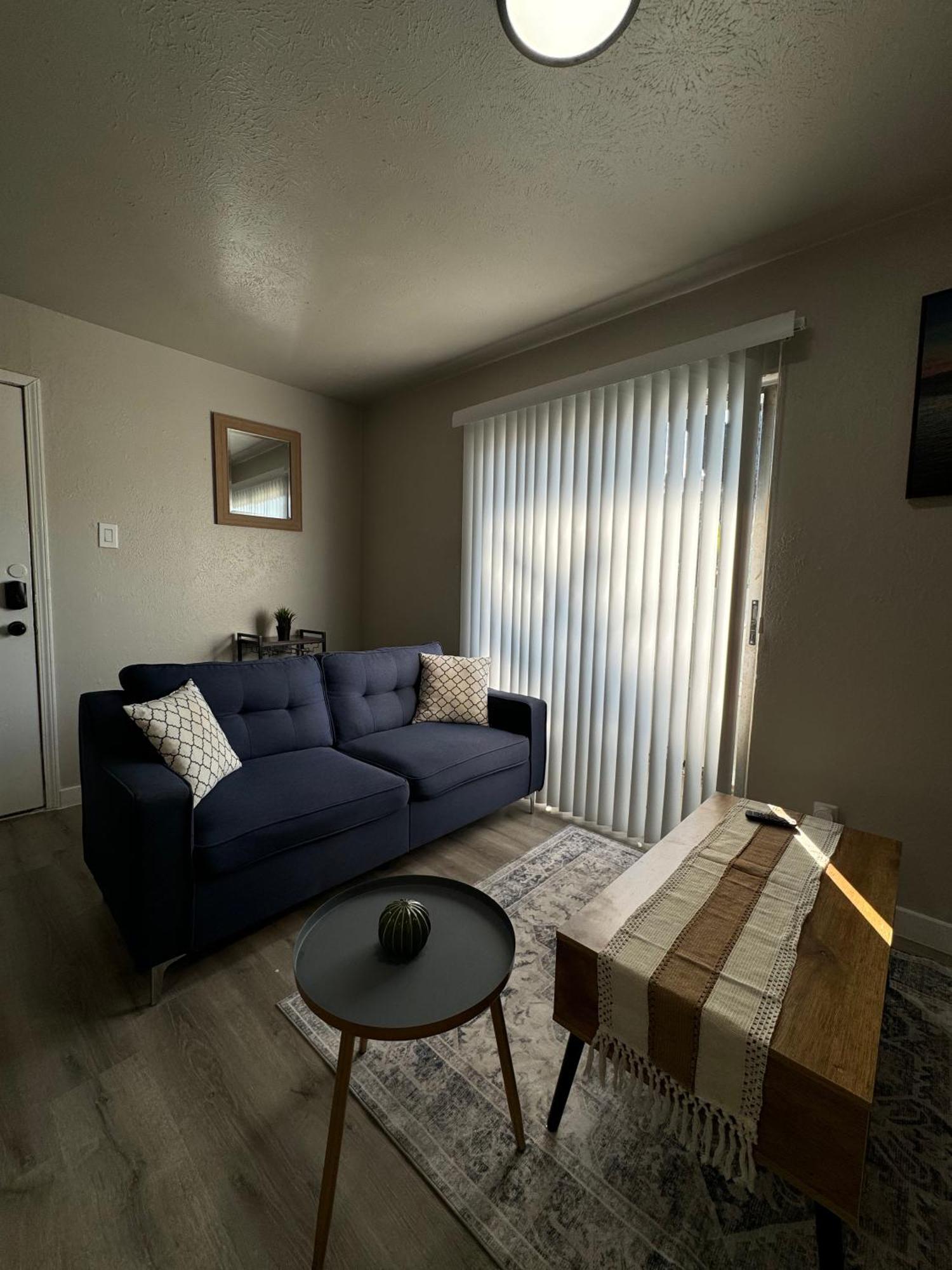 Downtown Lux Abode 1bd Apartment *