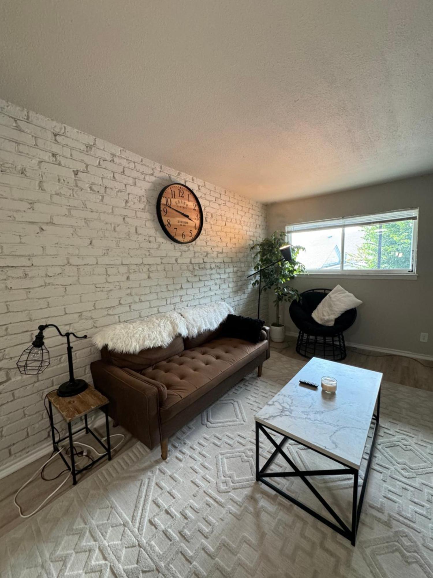 Downtown Luxe Retreat 1bd Apartment *