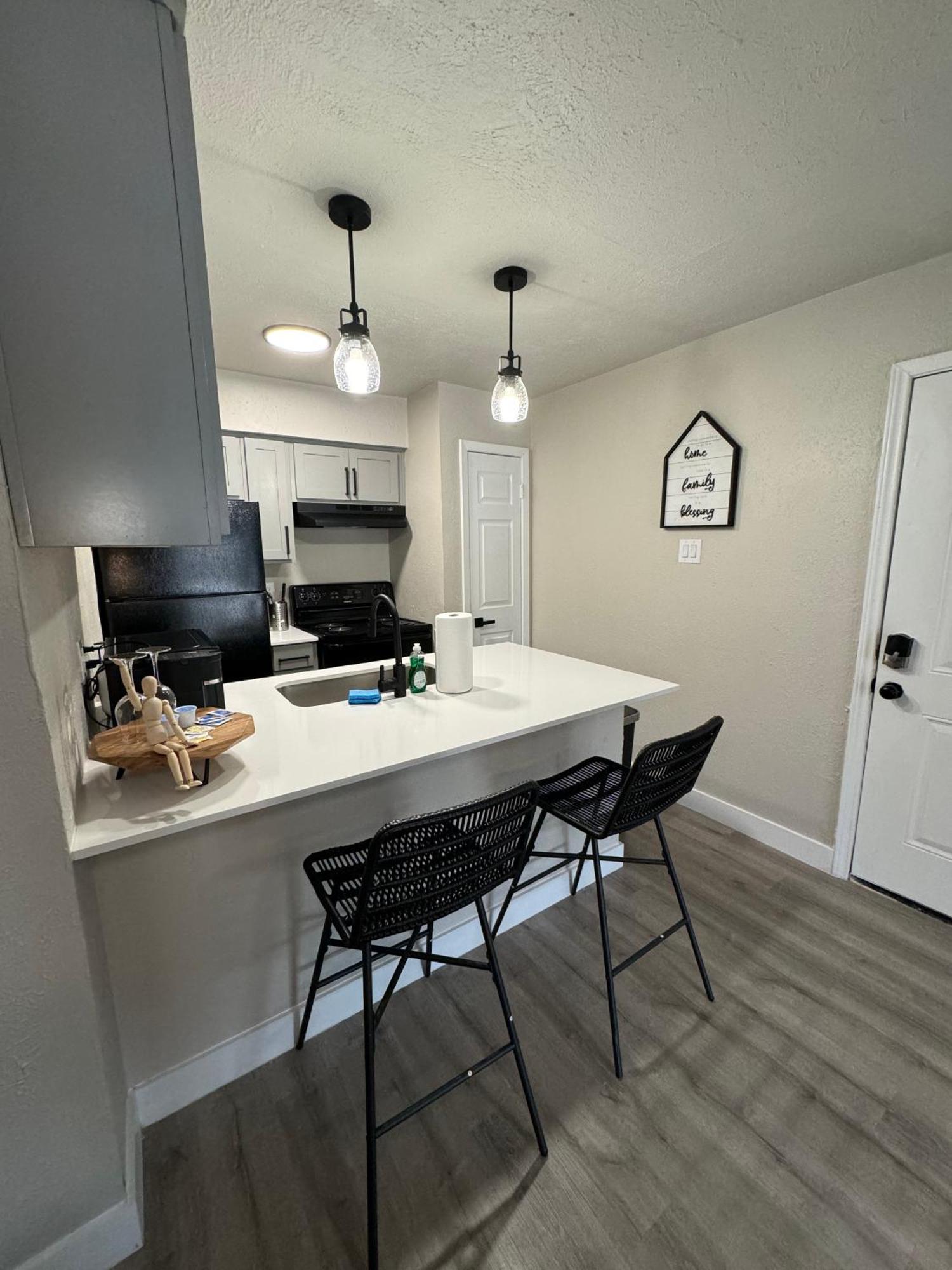 Dt L Serene Spot 1bd