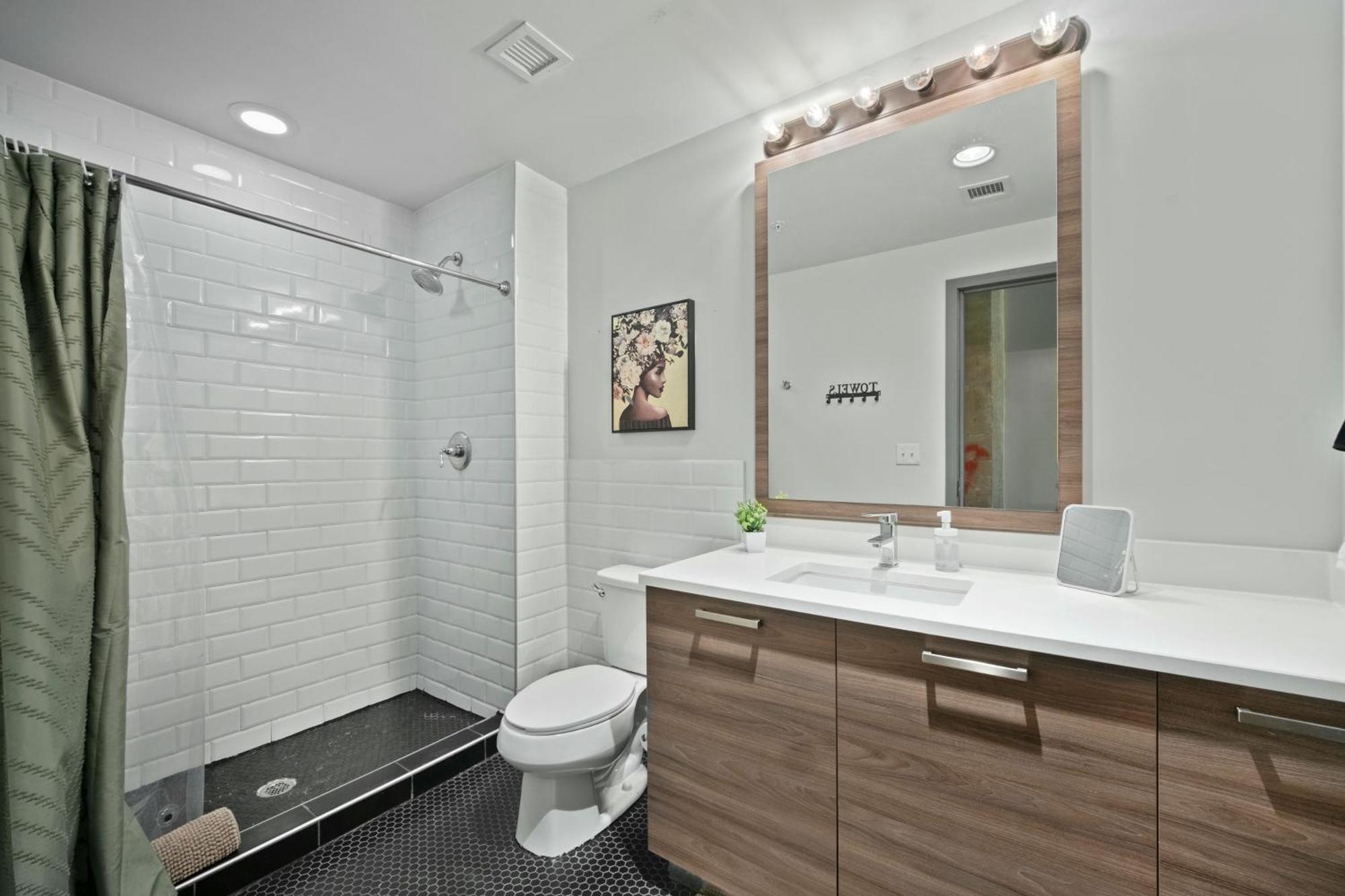 Apartment Stunning Downtown With Pool, Laundry, Parking Dallas