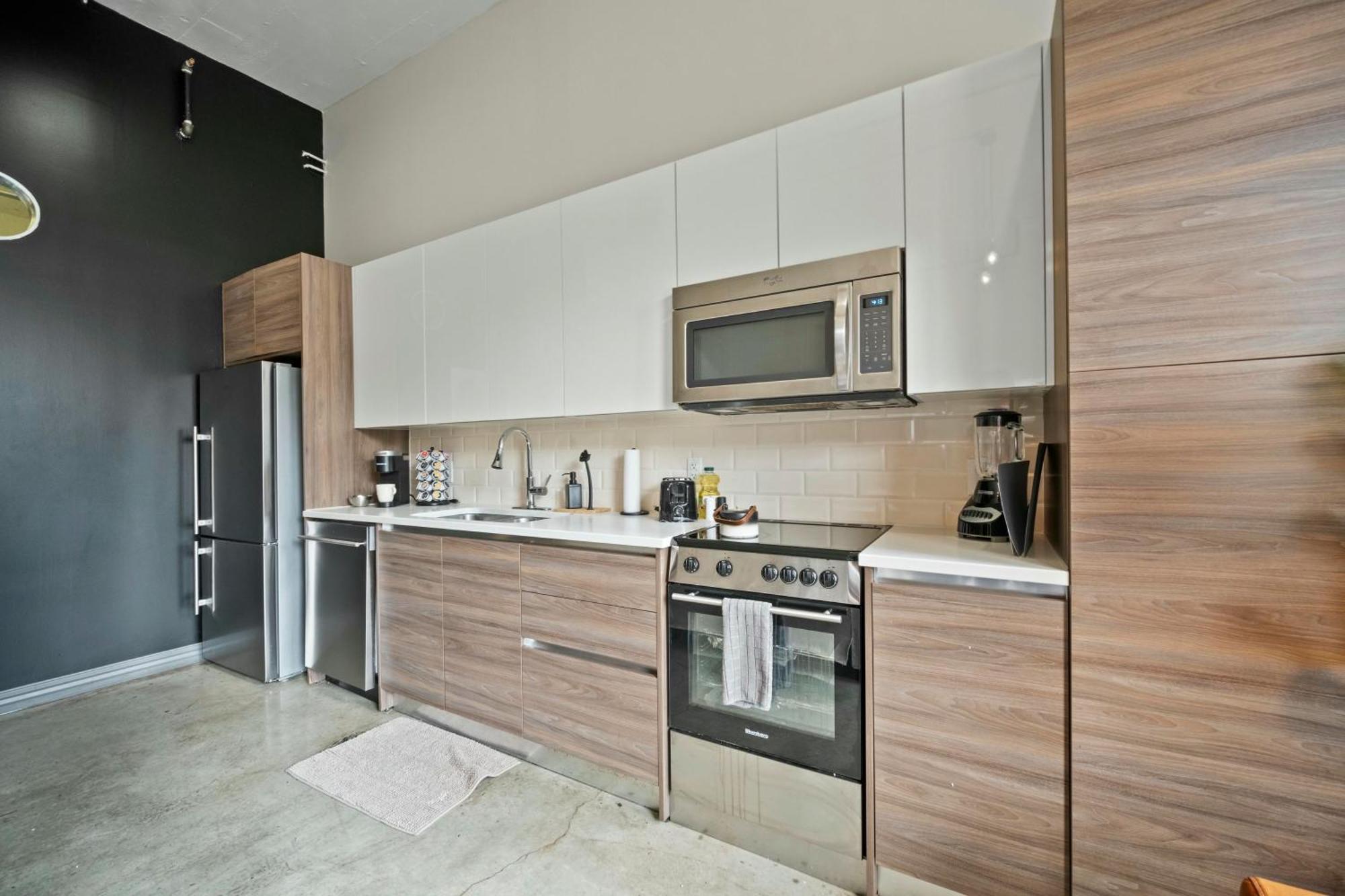 Apartment Stunning Downtown With Pool, Laundry, Parking Dallas