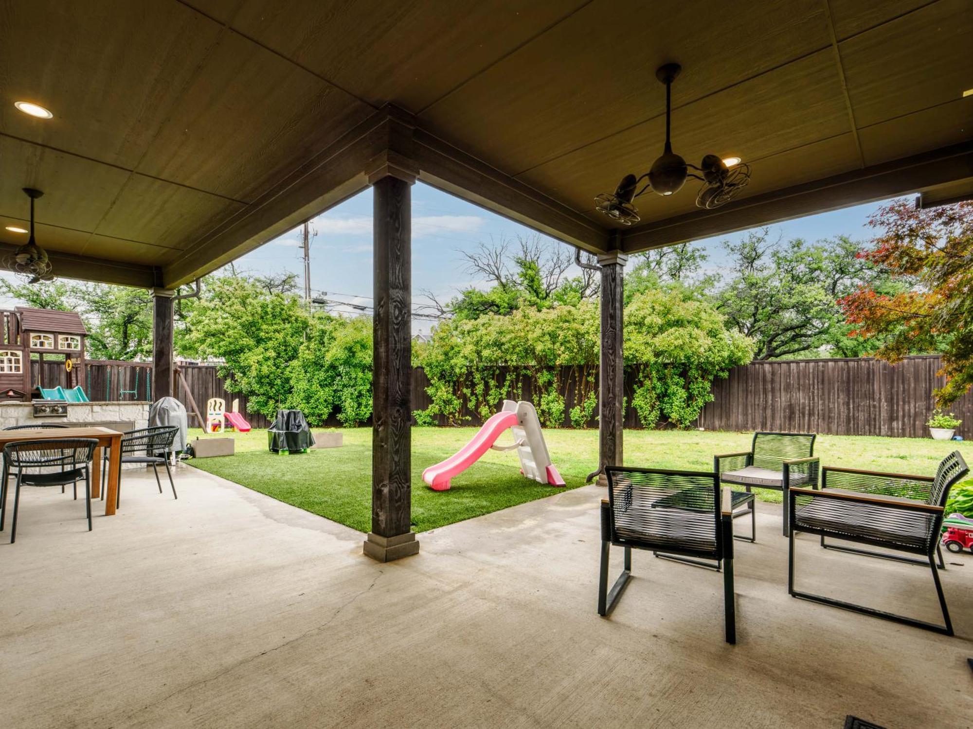 Holiday home Luxury Retreat In White Rock Valley Dallas
