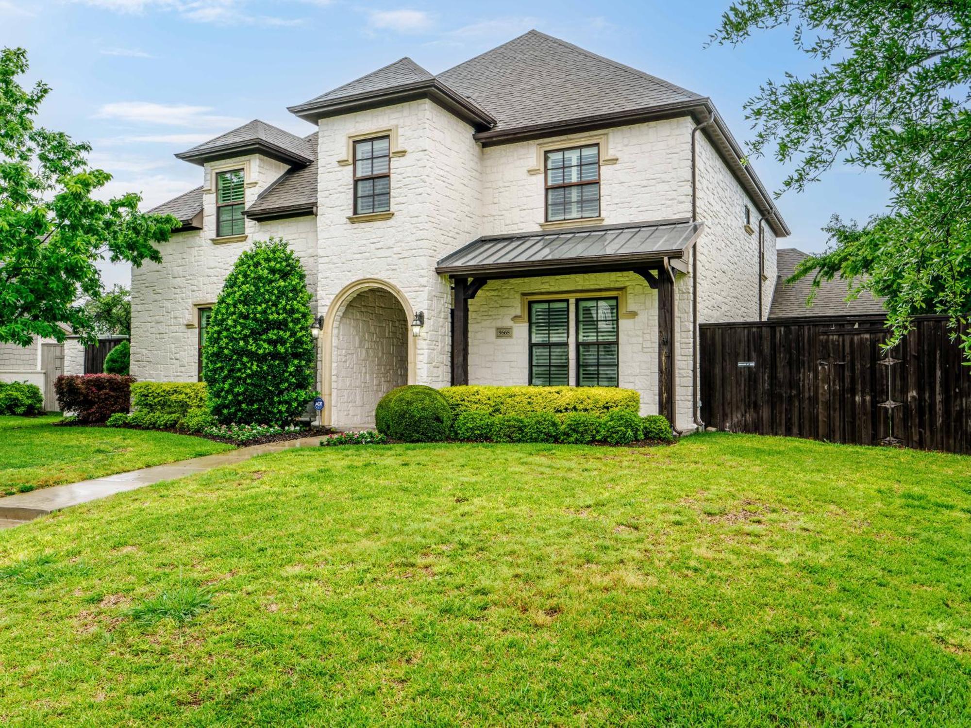 Holiday home Luxury Retreat In White Rock Valley Dallas