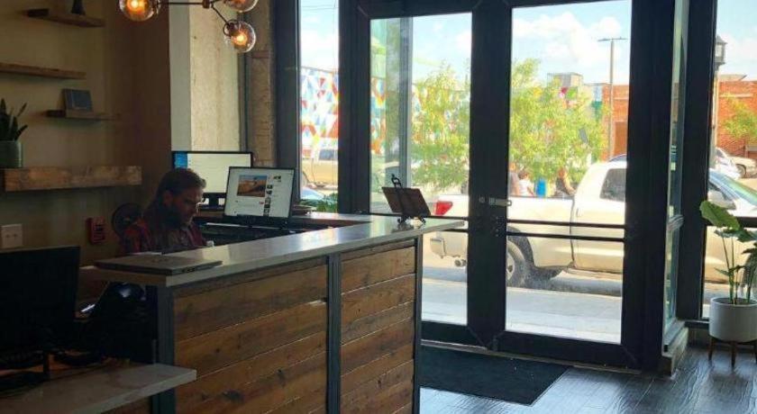 Hostel Deep Ellum - Adults Only *